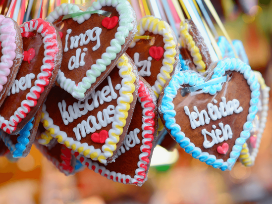Lebkuchenherzen auf dem Oktoberfest in München