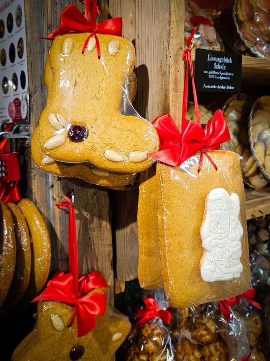 Gingerbread at the Christmas market on Marienplatz